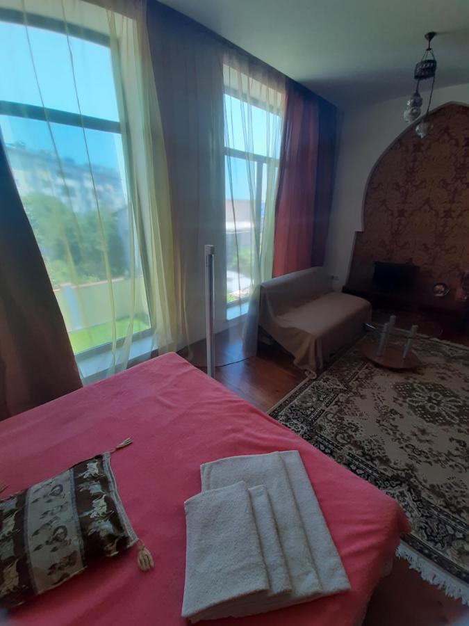Guest House Chornomorsk Bagian luar foto