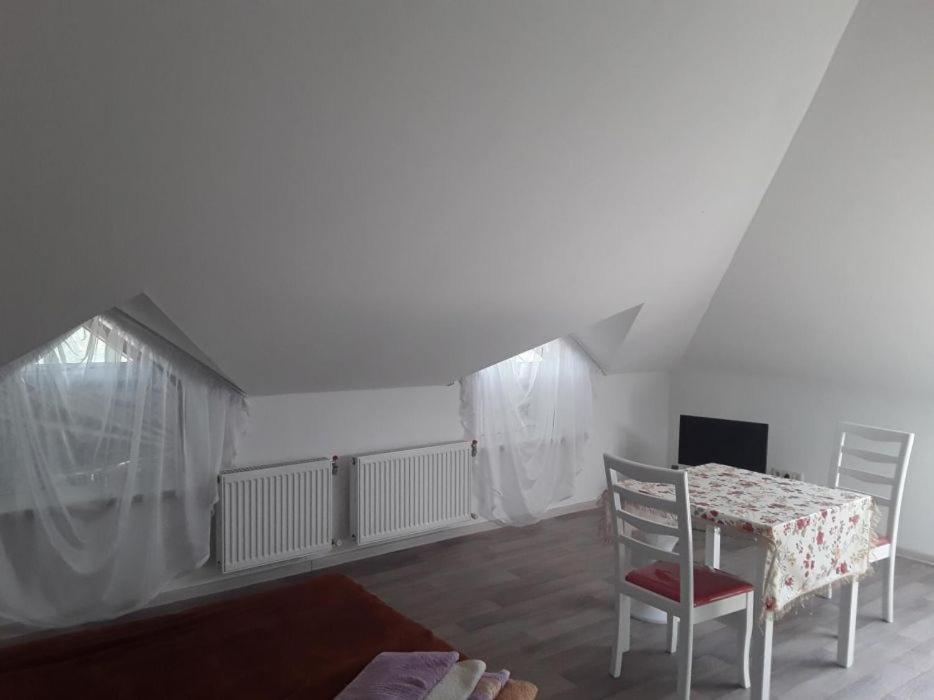 Guest House Chornomorsk Bagian luar foto